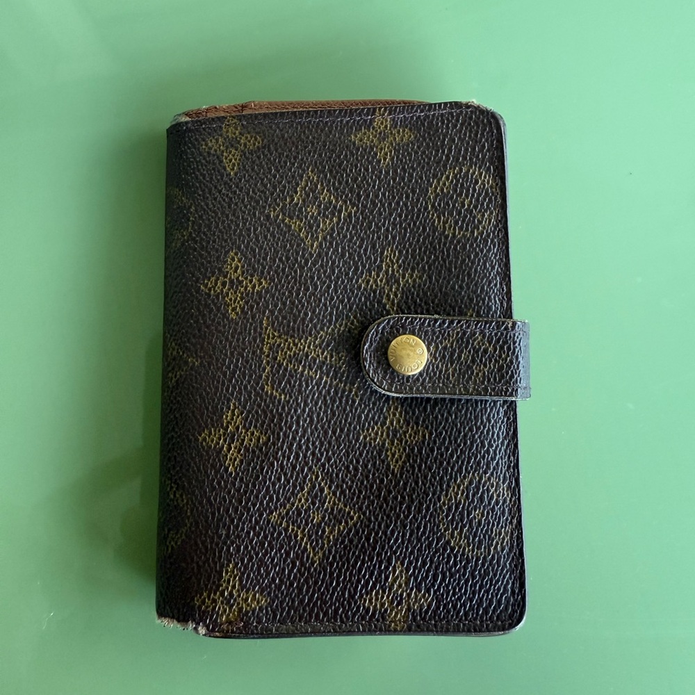 Louis Vuitton Monogram Card Holder